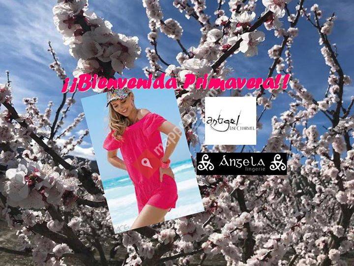 Angela & Lingerie