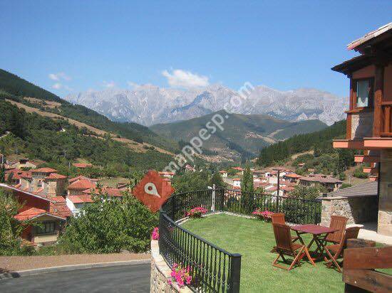 Apartamentos La Montaña