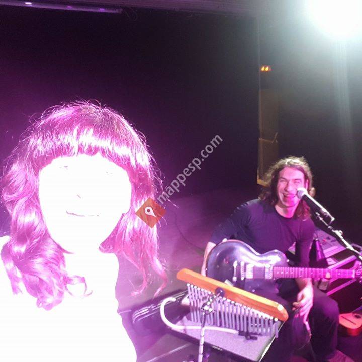 APIKA. Ipuinak Dantzan.