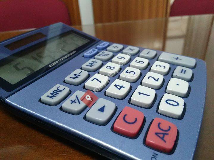 Asesoria Quinserena, S.L.
