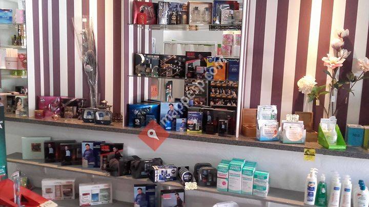 Avenida,Droguería, Perfumería, Regalos