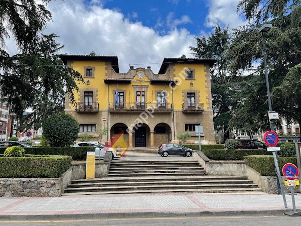 Ayuntamiento de Lena