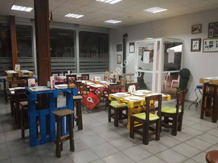 Bar la piscina