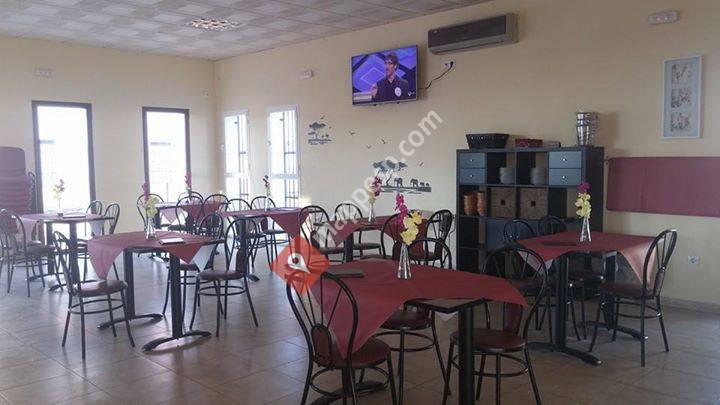 Bar la piscina 