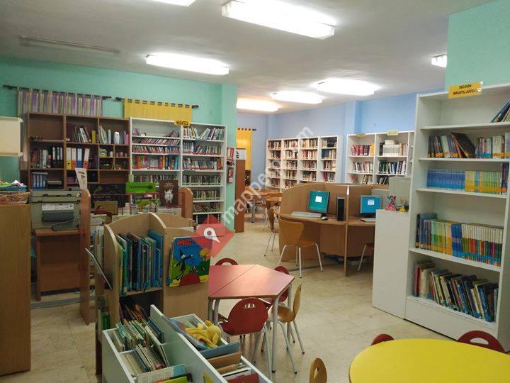 Biblioteca Pública de Cañete 