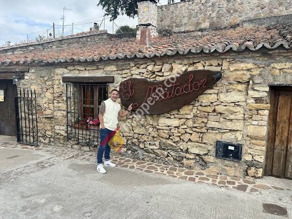Bodegas y Cuevas del Molar