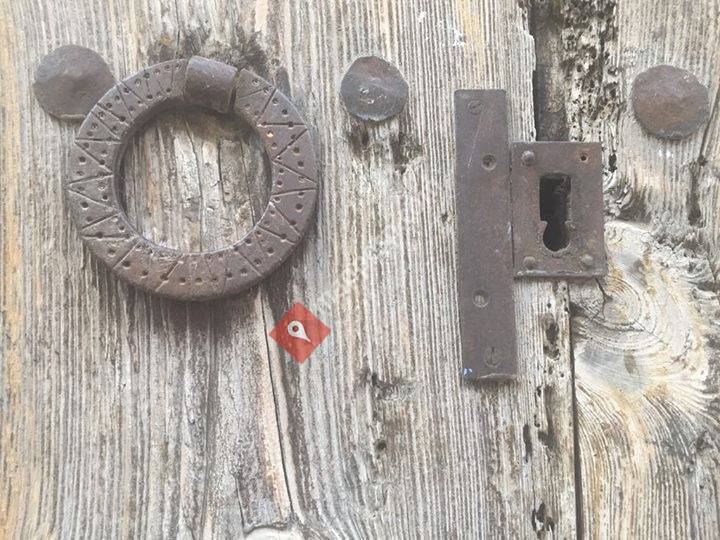 Ca l'Esquelleta Casa Rural