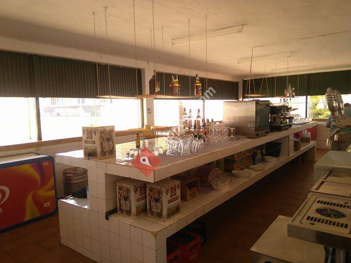 Café Bar La Piscina