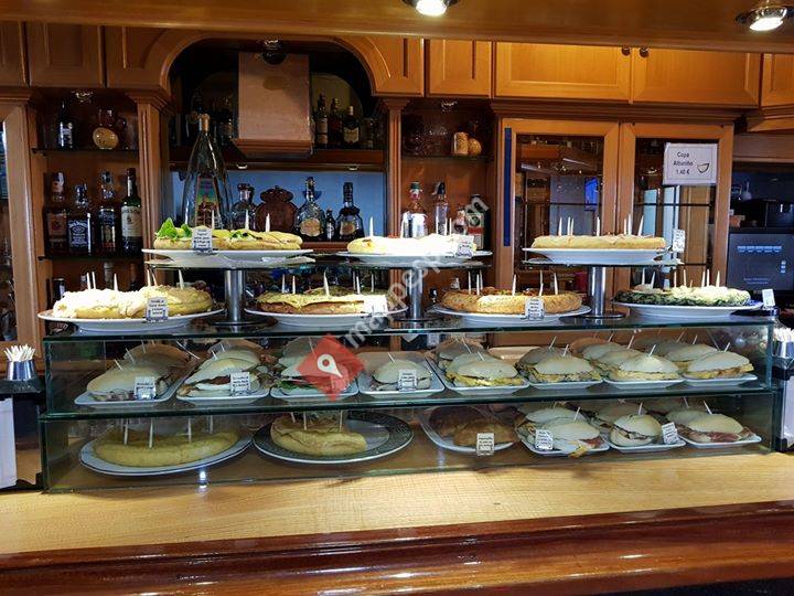 Cafeteria Bar Mena