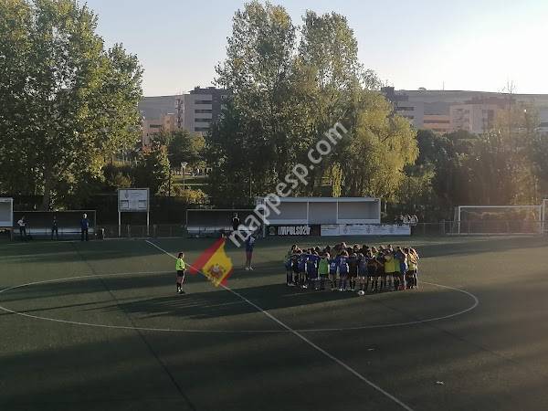 Campo de fútbol (CIUDAD DEPORTIVA SARRIGUREN)