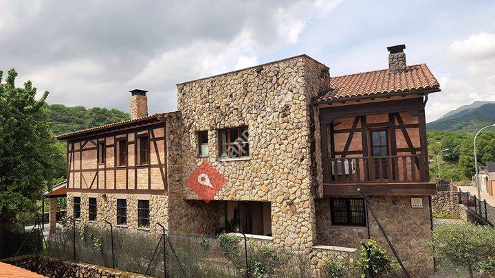 Casa Rural La Cerecera