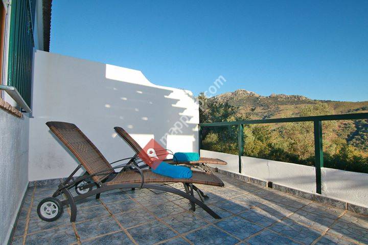 Casas Rurales y Turismo Rural Los Algarrobales