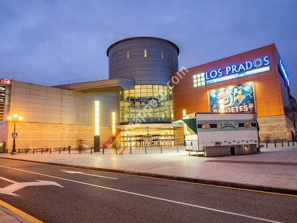 Centro Comercial Los Prados