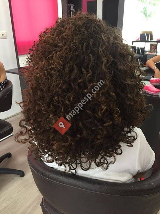 Centro De Peluqueria Y Estetica Unisex Leticia Barreiro