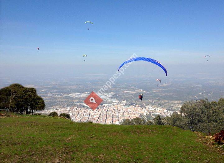 Centro De Vuelo Peña Del Águila