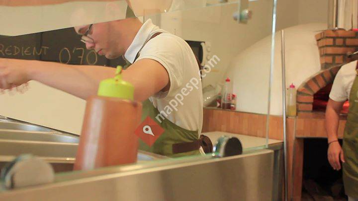 Del Poble Pizzeria