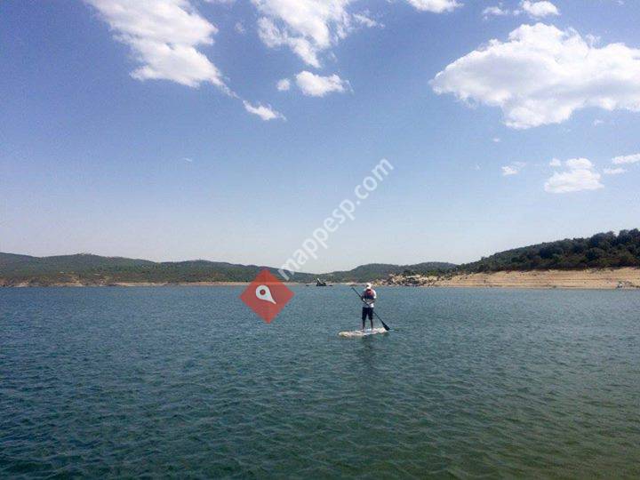 El Atazar Dam