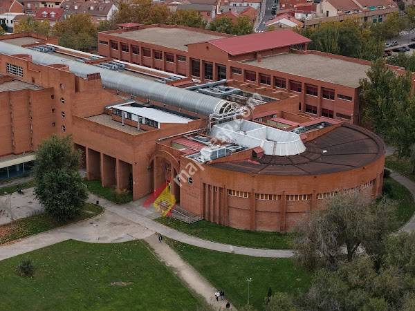 Facultad de Ciencias Económicas y Empresariales . Universidad de Valladolid (Eco-UVa)