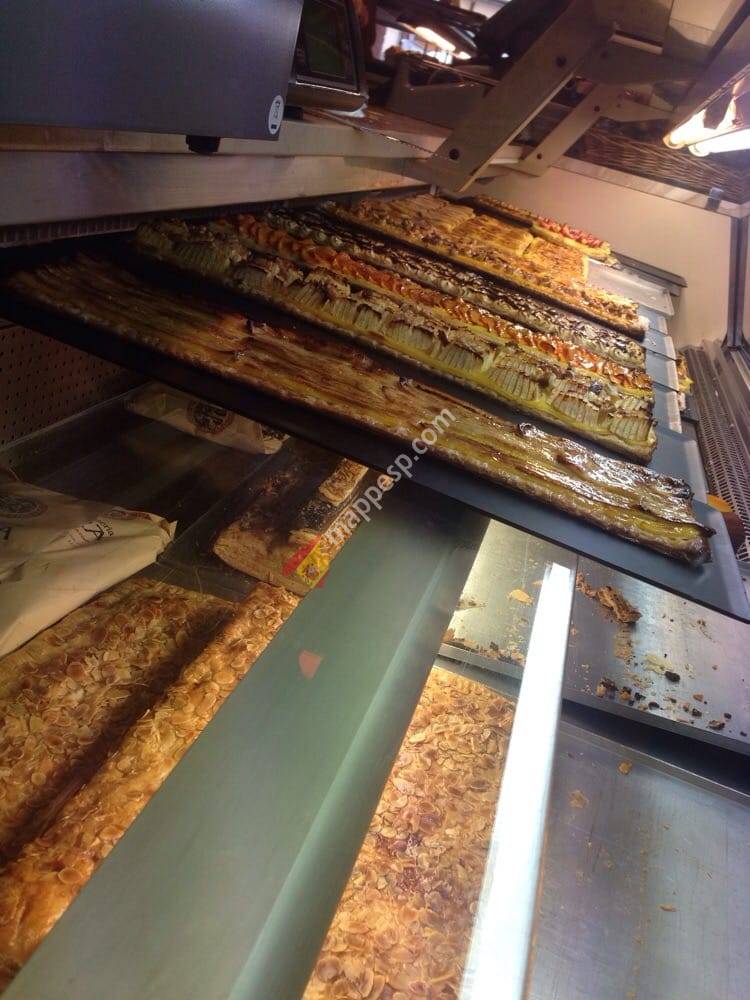 Forn de Pà i Pastisseria Serra