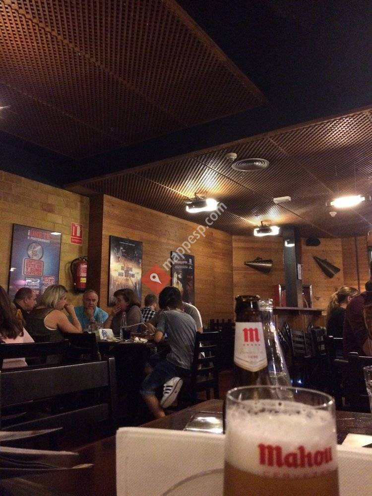 Foster's Hollywood