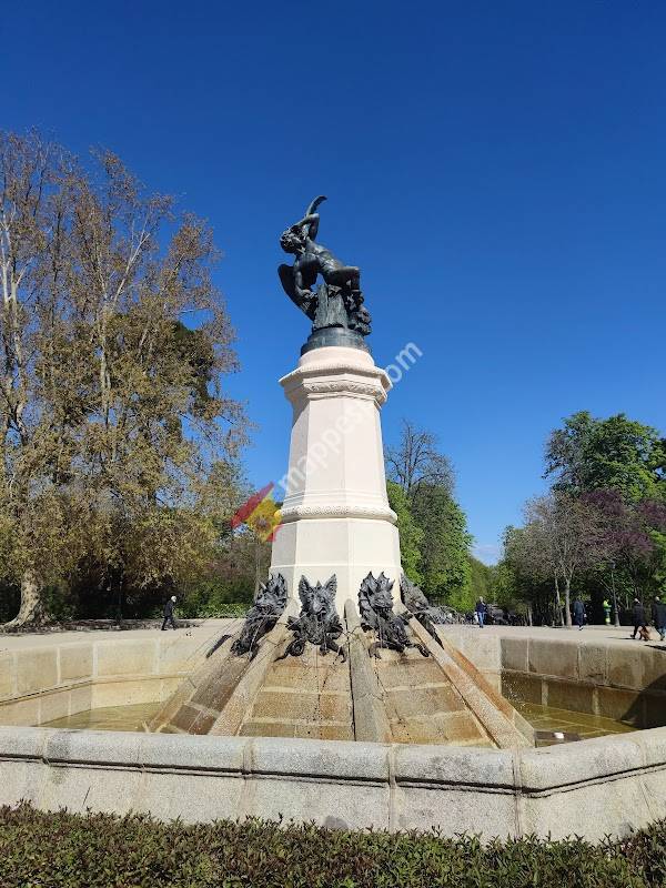 Fuente del Ángel Caído