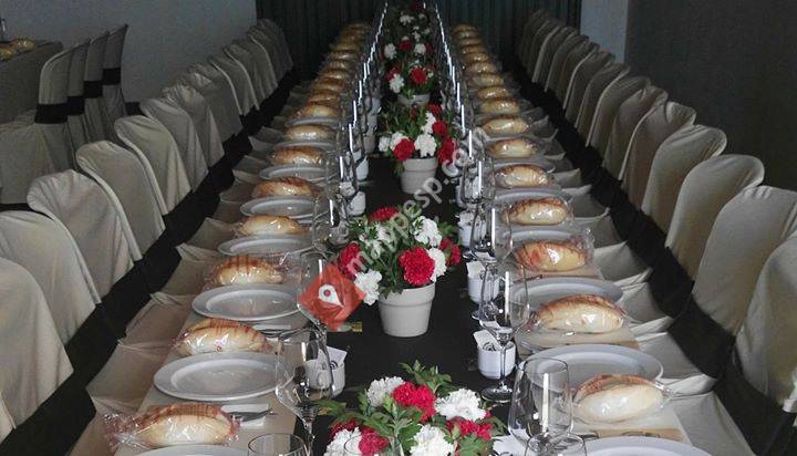 Gastromoe's Restaurante Y Catering