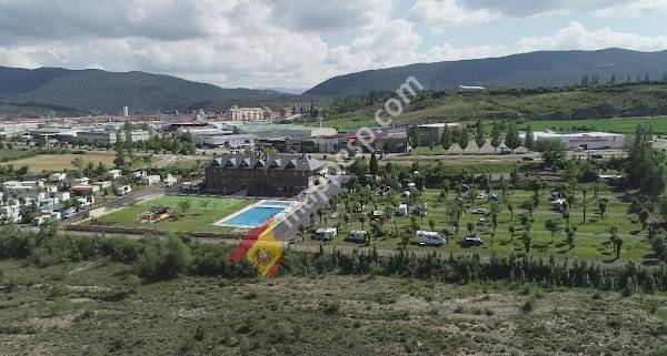 Hotel & Camping Sabiñánigo Camp