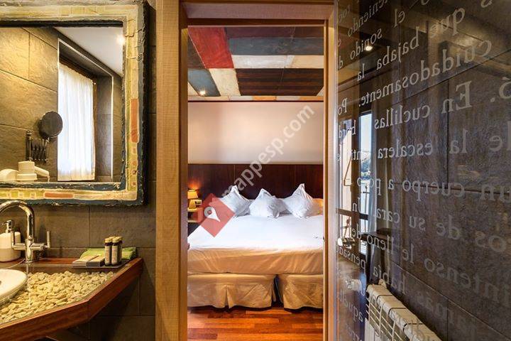 Hotel La Casueña