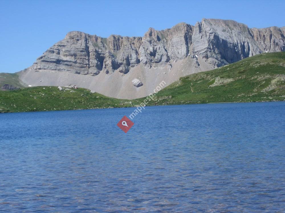 Ibón de Acherito