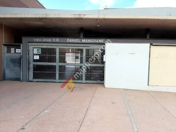 Instituto Escuela Daniel Mangrané (Jesús-Tortosa)