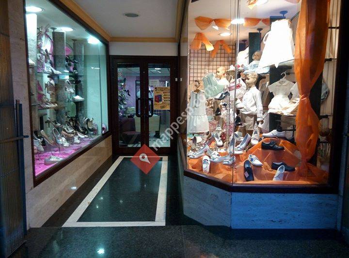 Isabel Calzado y Ropa de Niños