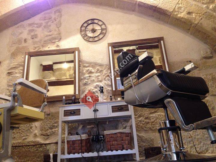 JORDI PIO • Barber