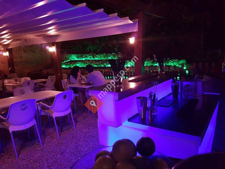 La Taverna