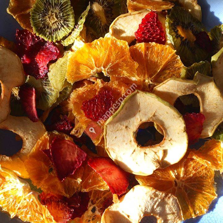 NaturSnacks - We are fruit converters. Fruit drying is our passion.
