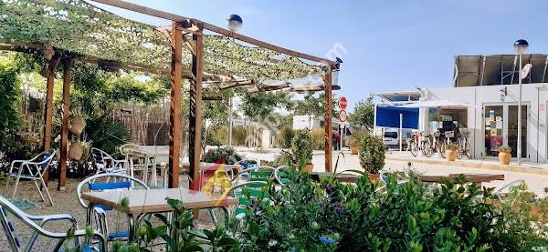 Nomadic Valencia Camping Car