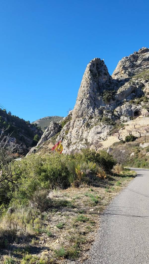 Paseo Del Río. Confrides