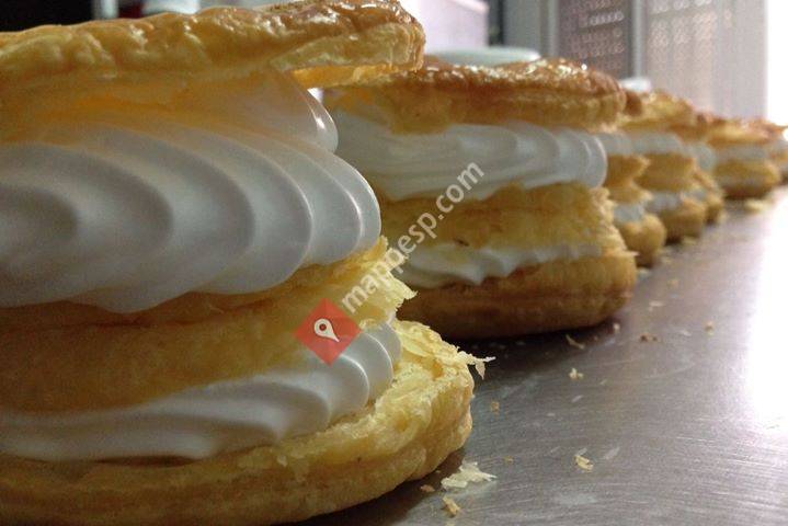 Pasteleria Cubero Pruna