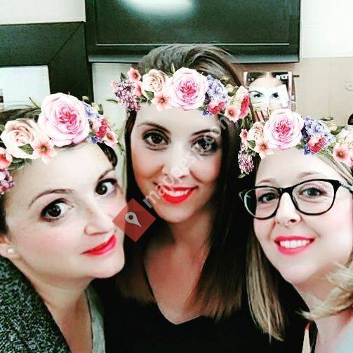 PELUQUERIA TRENA