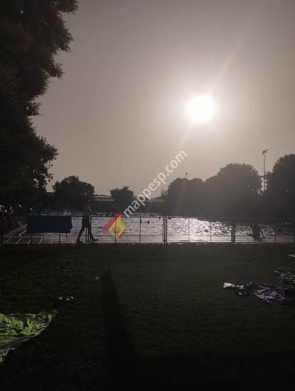 Piscina Municipal de Valverde de Leganés