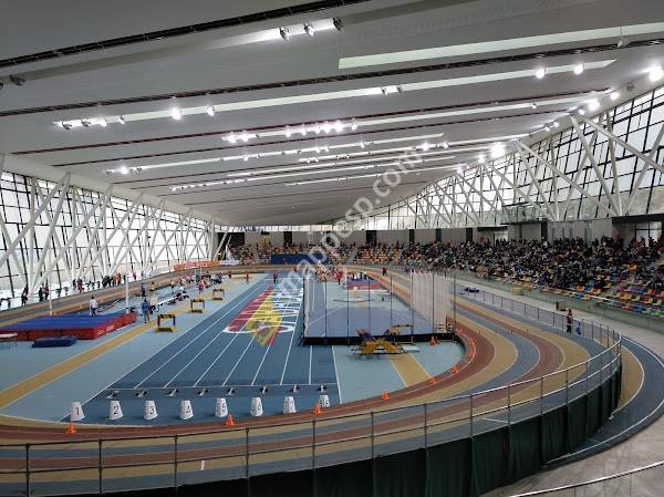 Pista cubierta de Atletismo de Cataluña