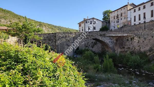 Puente Medieval