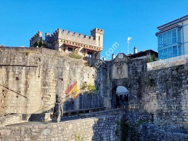 Puerta de Santa María