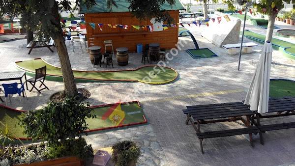 Quesada Mini Golf