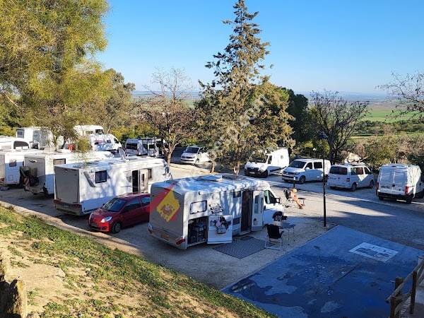 Área Auto-Caravanas Parque de la Muela