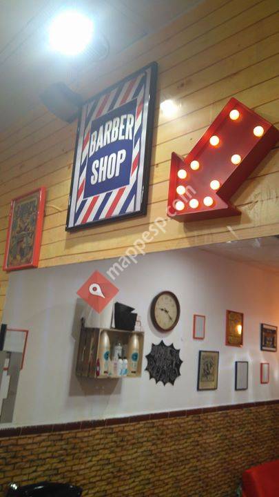Rejano's Peluqueria De Caballeros Y Barberia