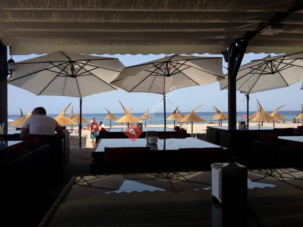 restaurant bar tierra caliente