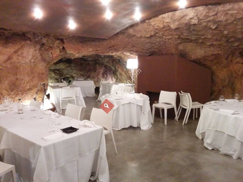 Restaurante La Cova