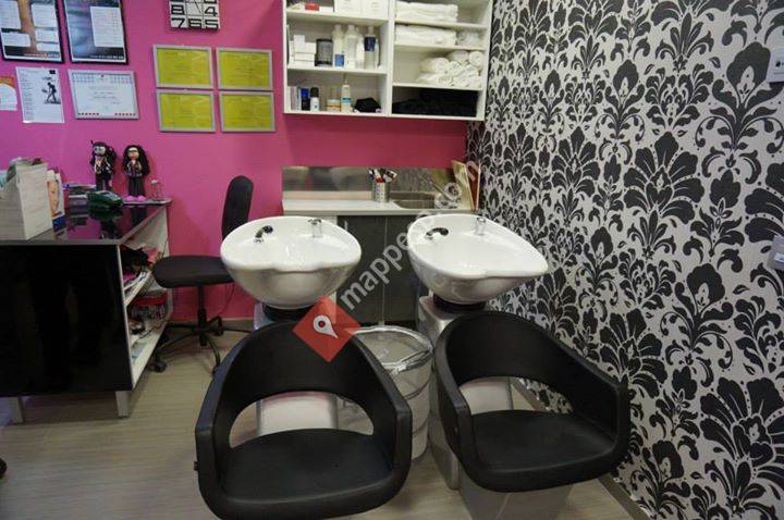 Salón de peluquería y estética Rocío