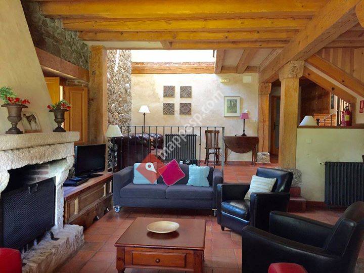 Saltus Alvus Casas Rurales en Sotosalbos/ Holiday rental Segovia Spain