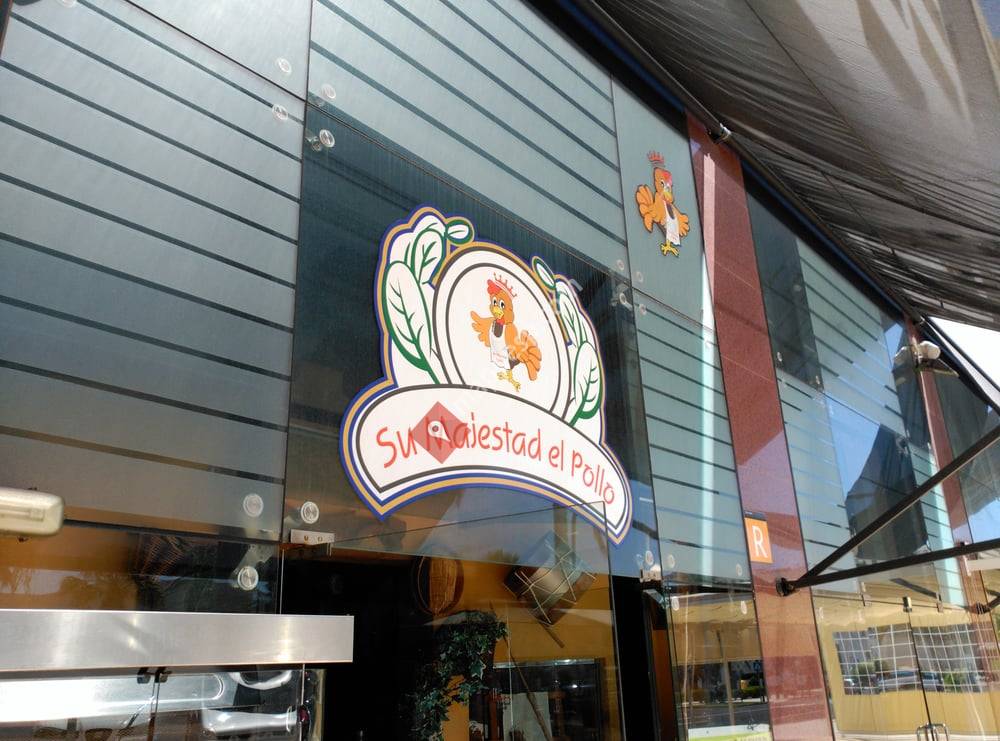 Su Majestad el Pollo